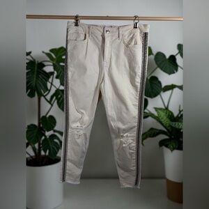 Free People Skinny Jeans Women's Size 31 Silver Beaded Side Distressed Ivory